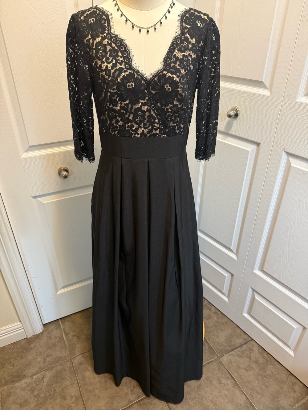 Eliza J Black Lace Bodice Long Sleeve Maxi Dress - Picture 2 of 11